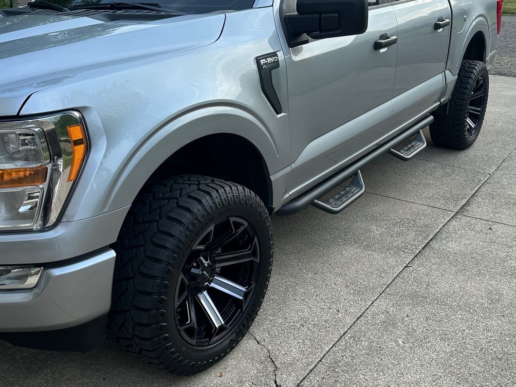Barricade Tubular Drop Steps; Fine Textured Black Finish (15-25 F-150 SuperCrew)