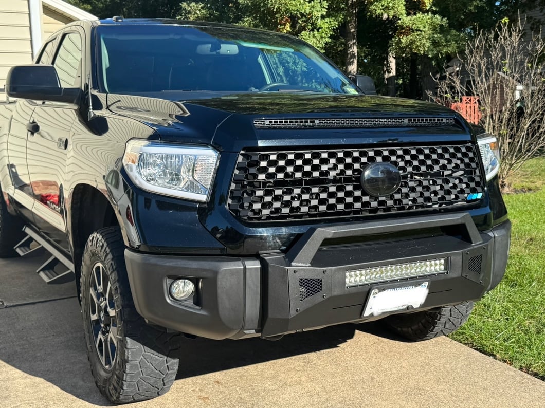 Barricade HD Stubby Front Bumper with 20-Inch Dual Row LED Light Bar (14-21 Tundra)