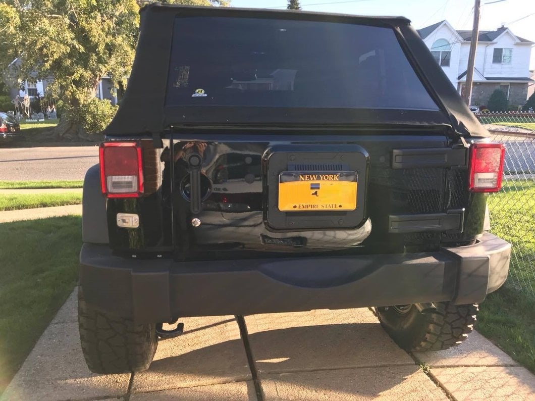 Barricade Spare Tire Delete with License Plate Mount (07-18 Jeep Wrangler JK)