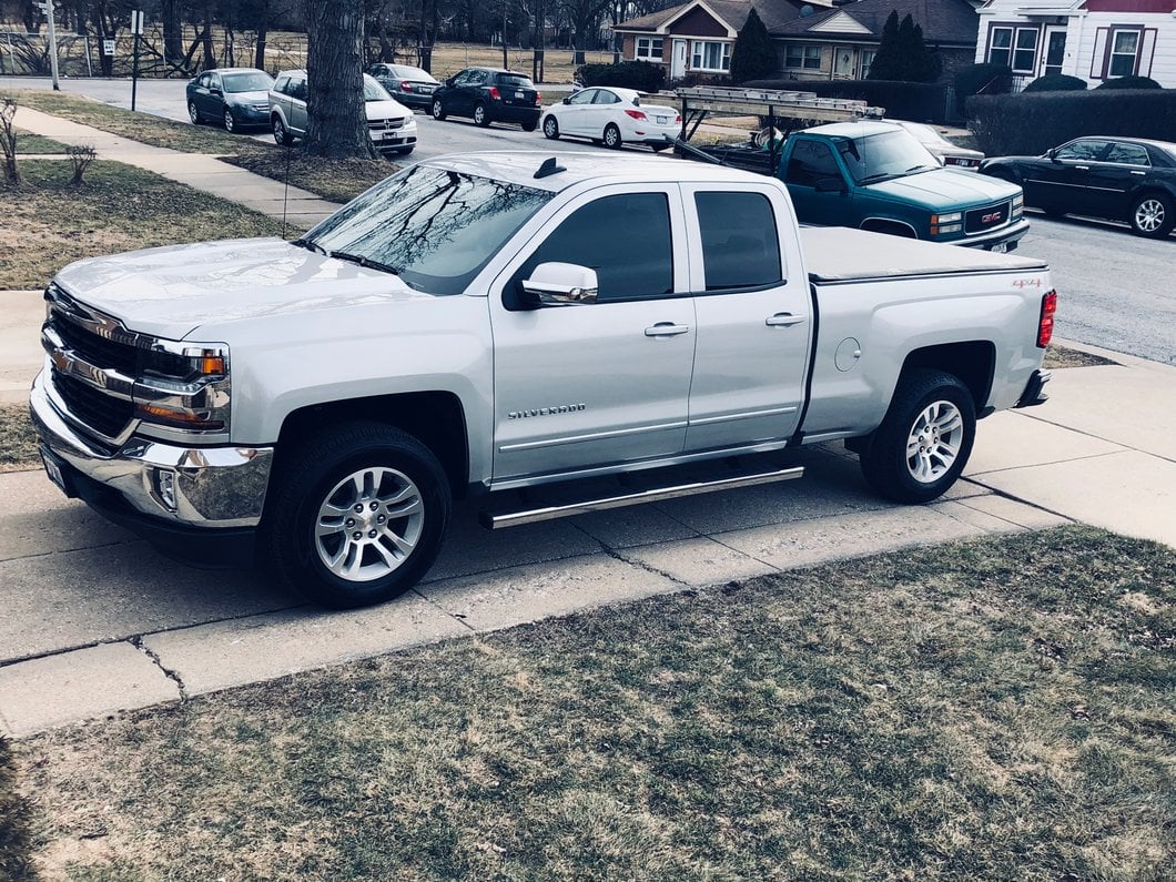 Barricade T4 Side Step Bars; Rocker Mount; Stainless Steel (14-18 Silverado 1500 Double Cab, Crew Cab)
