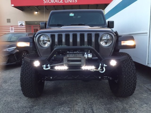 Barricade Trail Force HD Front Bumper with LED Lights (18-25 Jeep Wrangler JL w/ Factory Halogen Fog Lights)