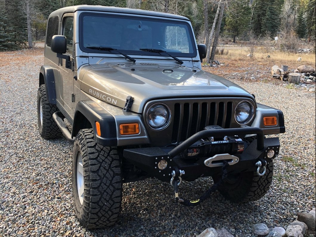 Barricade Adventure HD Bumper with LED Fog Lights (87-06 Jeep Wrangler YJ & TJ)