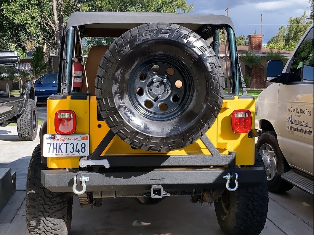 Barricade Classic Rear Bumper with Tire Carrier (87-06 Jeep Wrangler YJ & TJ)