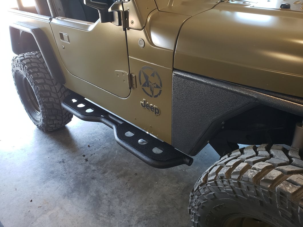 Barricade Extreme HD Rocker Steps (97-06 Jeep Wrangler TJ, Excluding Unlimited)