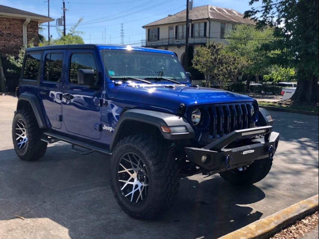 Barricade HD Front Bumper with 20-Inch Light Bar (18-25 Jeep Wrangler JL)