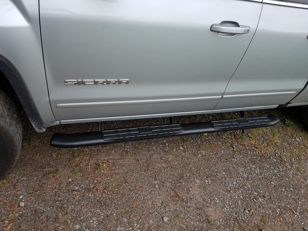Barricade 5-Inch Oval Bent End Side Step Bars; Rocker Mount; Black (14-18 Sierra 1500)