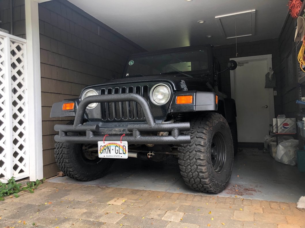 Barricade Tubular Front Bumper with Winch Cutout; Textured Black (87-06 Jeep Wrangler YJ & TJ)
