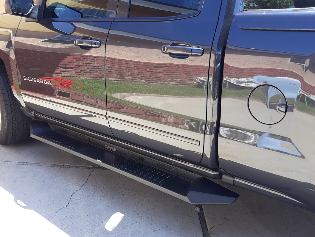 Barricade HD Steel Running Boards; Black (14-18 Silverado 1500 Crew Cab)
