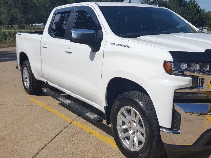 Barricade Saber 5-Inch Aluminum Side Step Bars; Stainless Cover Plates (19-25 Silverado 1500 Crew Cab)