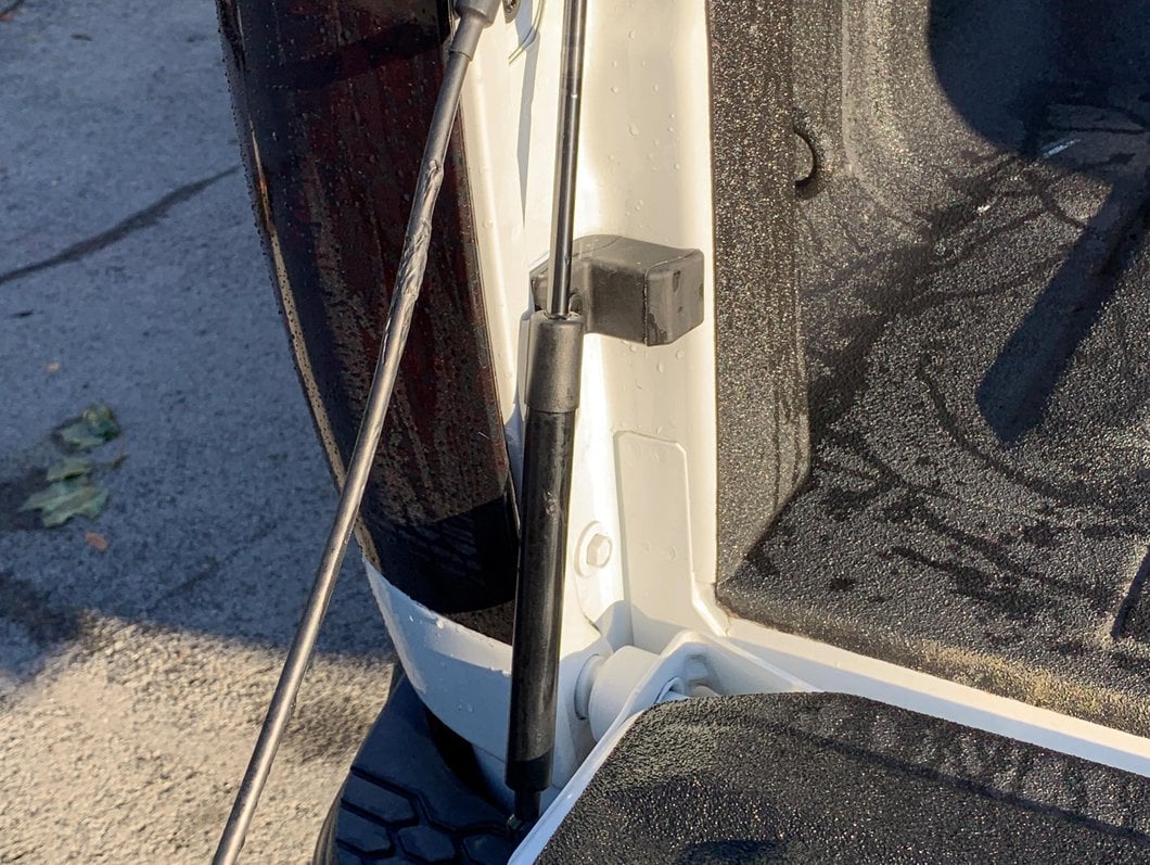 Barricade Tailgate Assist (09-18 RAM 1500)