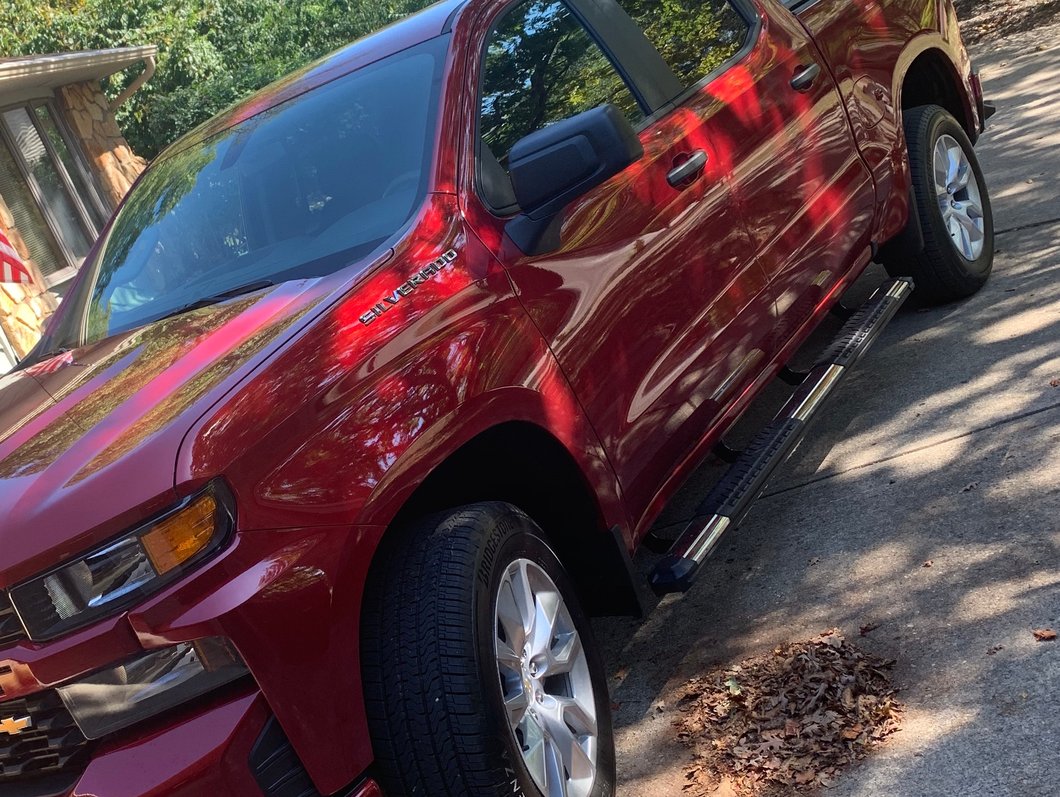Barricade Saber 5-Inch Aluminum Side Step Bars; Stainless Cover Plates (19-25 Silverado 1500 Crew Cab)