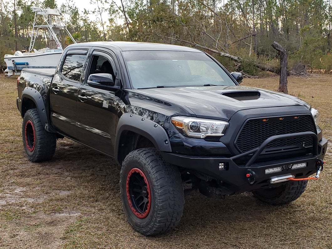 Barricade 9,500 lb. Winch with Synthetic Rope (Universal; Some Adaptation May Be Required)