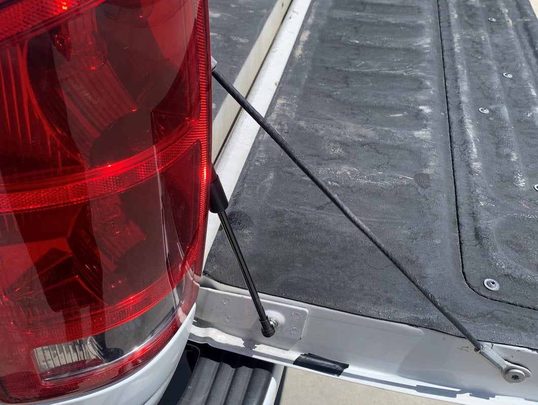 Barricade Tailgate Assist (02-08 RAM 1500)