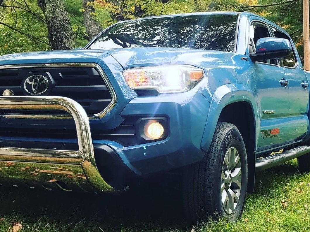 Barricade 3.50-Inch Oval Bull Bar with Skid Plate; Stainless Steel (16-23 Tacoma)