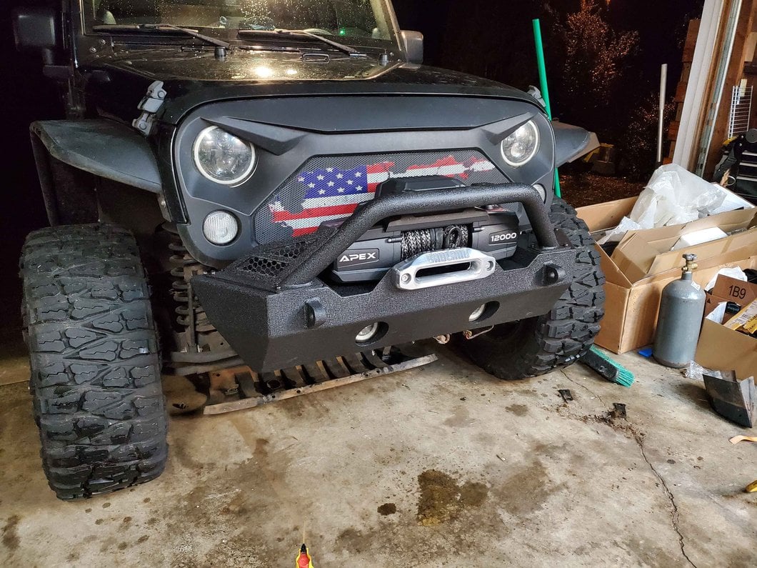 Barricade Battalion Stubby Front Bumper (07-18 Jeep Wrangler JK)