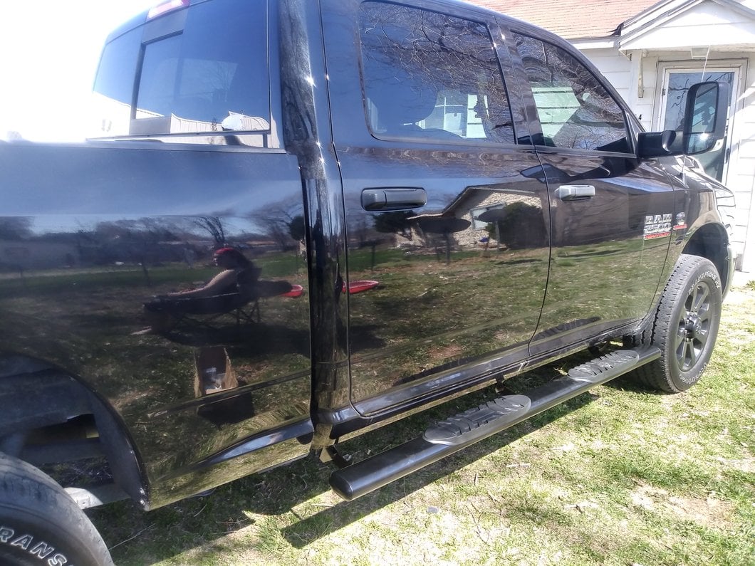 Barricade 5-Inch Oval Straight End Side Step Bars; Gloss Black (10-24 RAM 2500 Crew Cab)