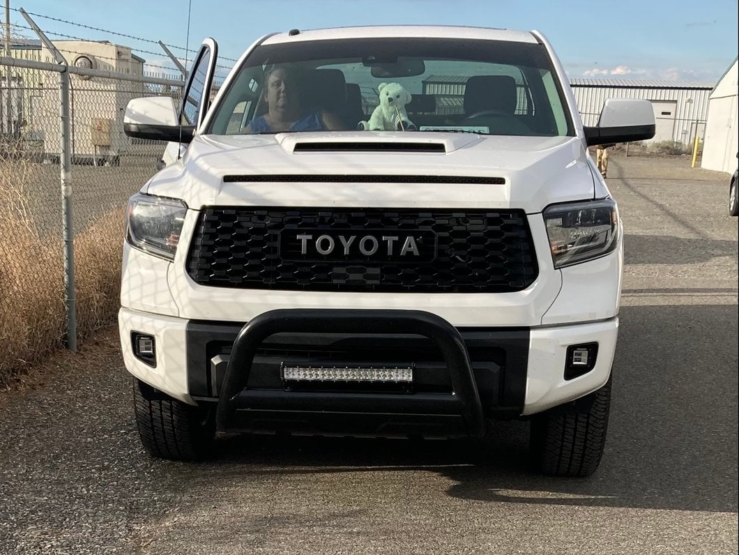 Barricade 3.50-Inch Oval Bull Bar with Skid Plate; Black (07-21 Tundra)