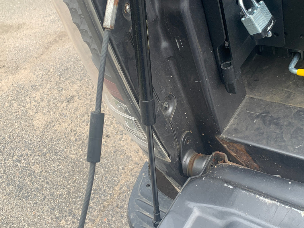Barricade Tailgate Assist (02-08 RAM 1500)