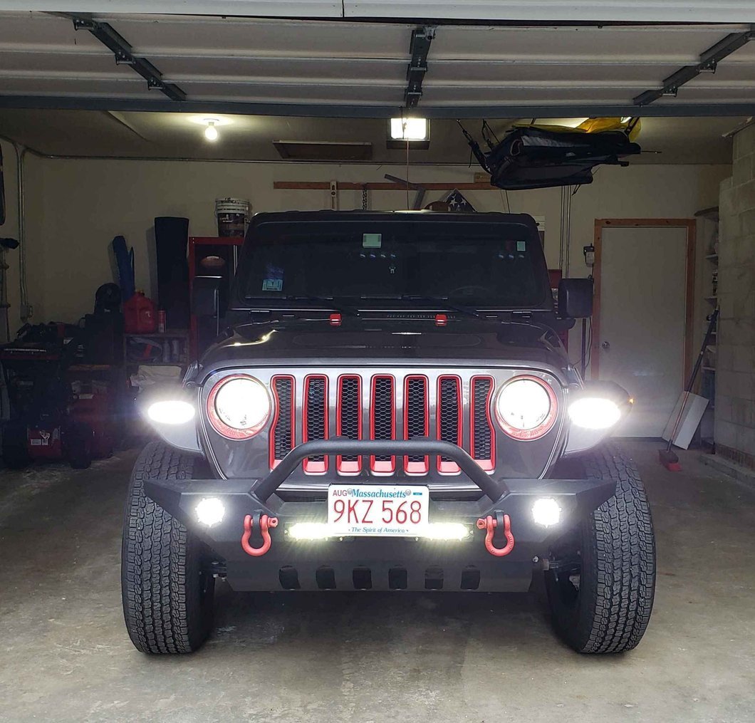 Barricade Single Replacement LED Light for Barricade Trail Force HD Bumper Only; Rectangle Light