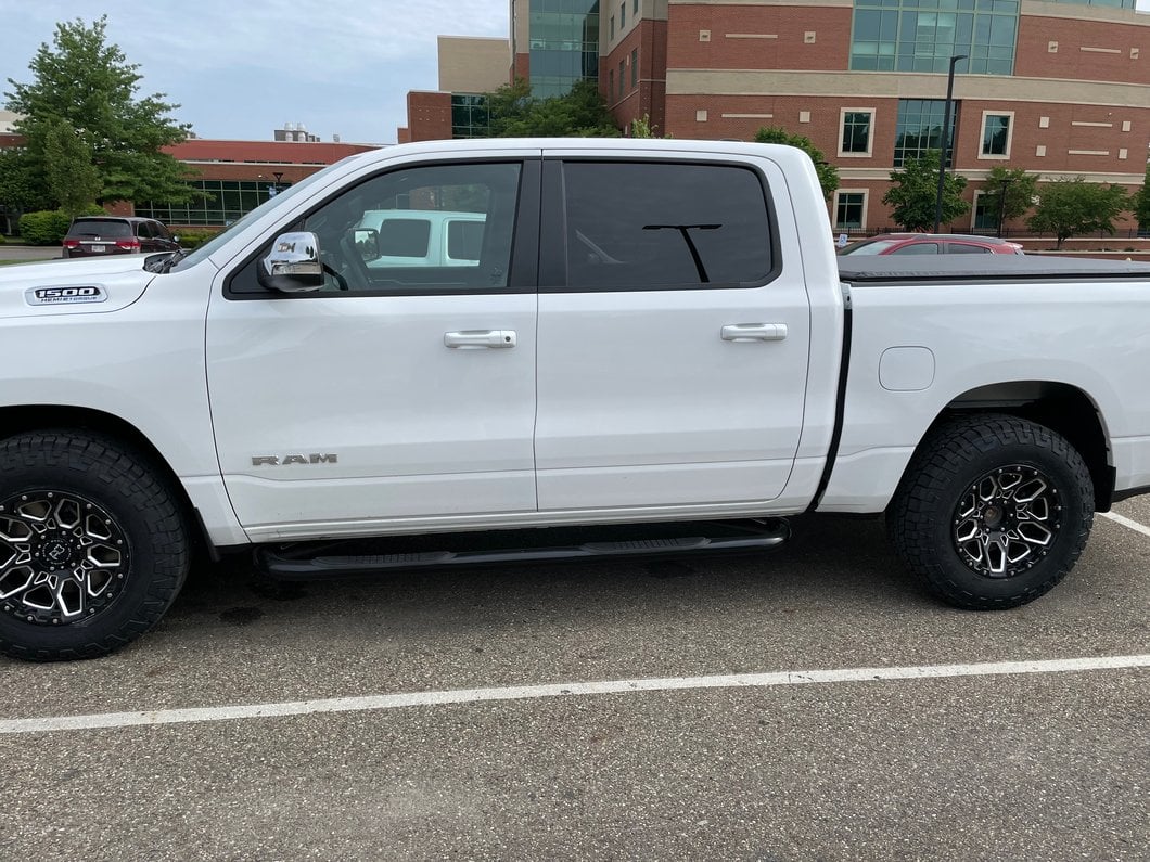 Barricade 3-Inch Side Step Bars; Black (19-25 RAM 1500 Crew Cab)