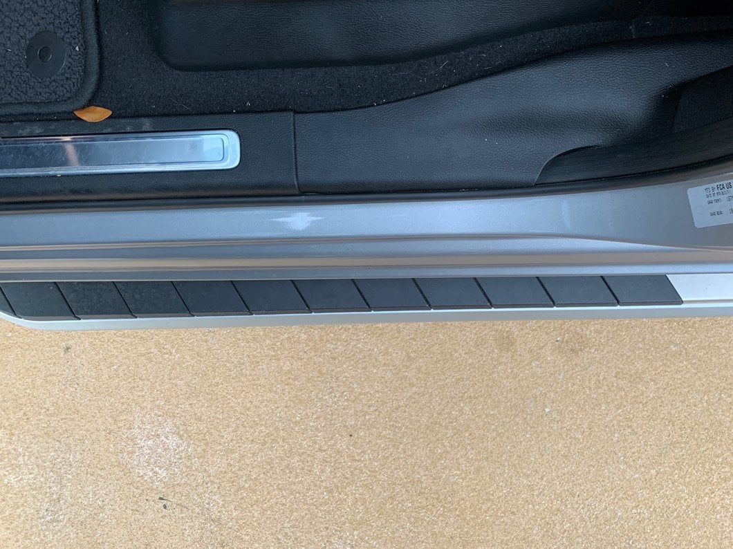 Barricade Pioneer Aluminum Running Boards (19-25 RAM 1500 Crew Cab)