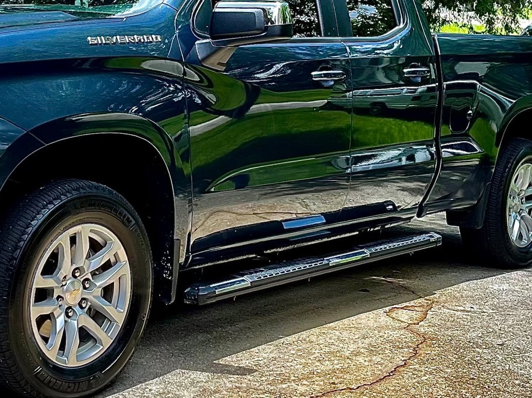 Barricade Saber 5-Inch Aluminum Side Step Bars; Stainless Cover Plates (19-25 Silverado 1500 Double Cab)