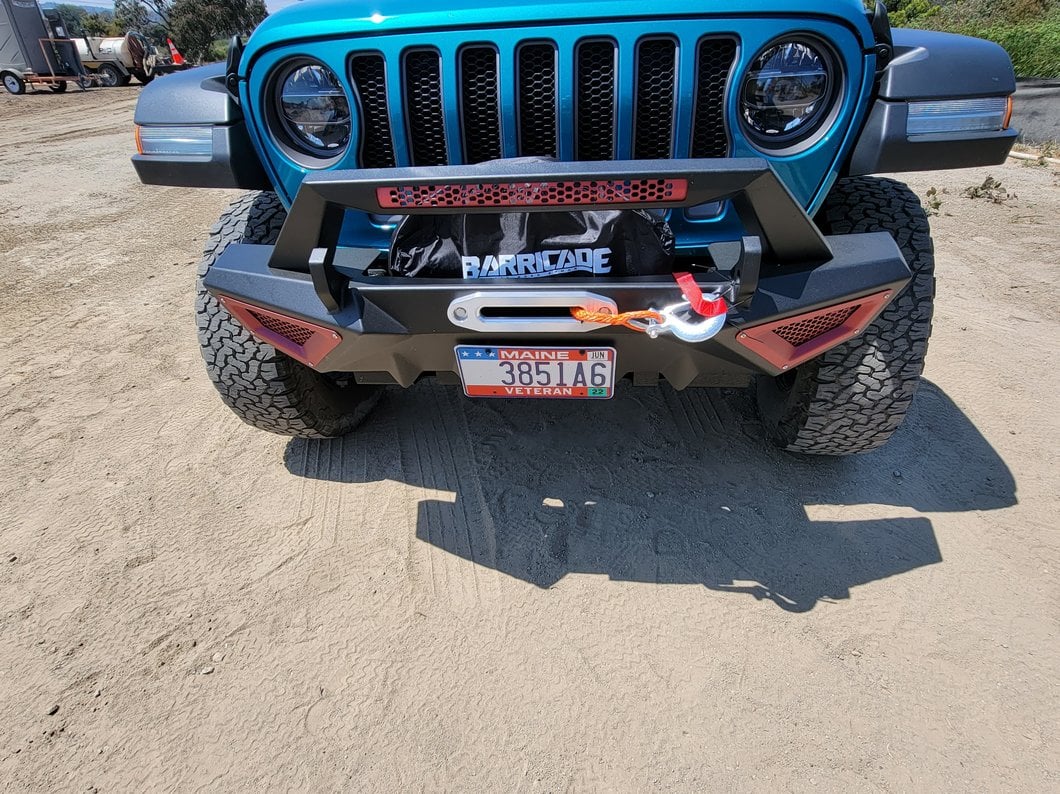Barricade X-Series Front Bumper; Red Inserts (18-25 Jeep Wrangler JL)