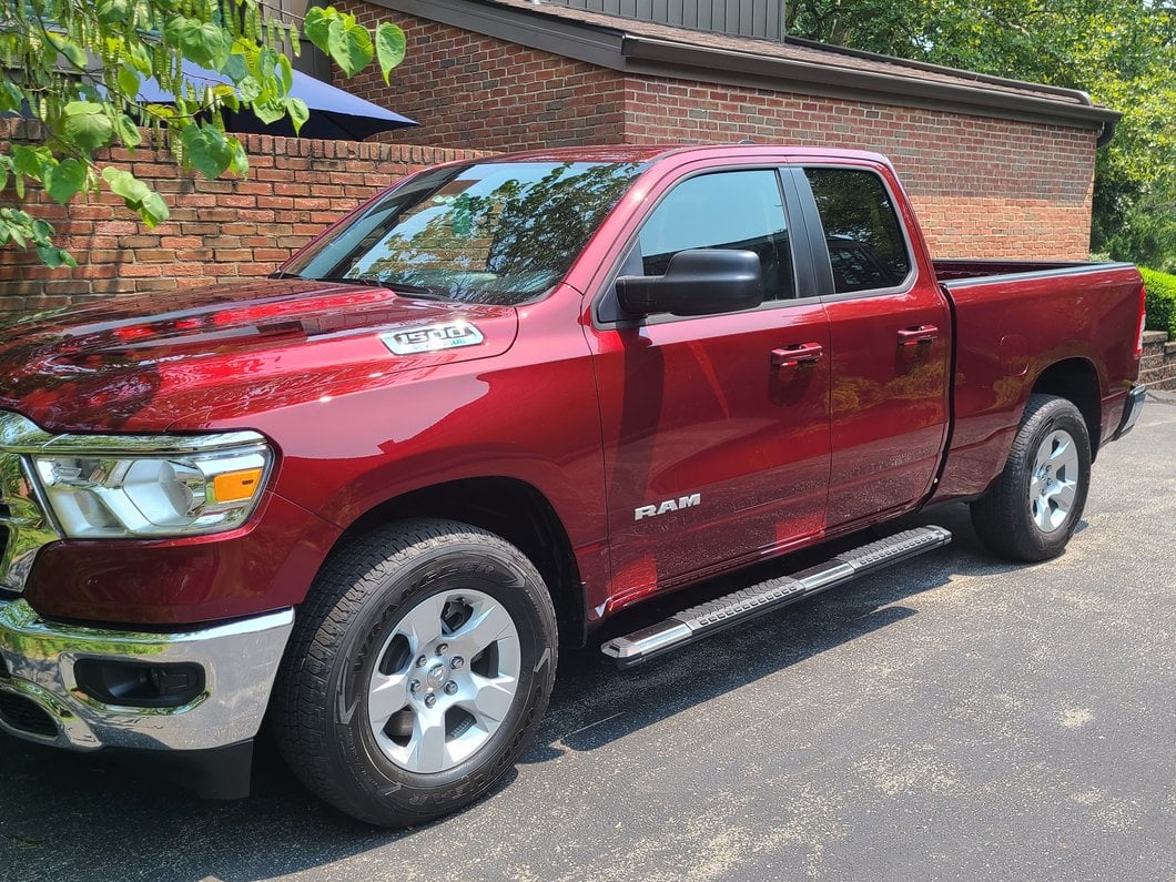 Barricade Saber 5-Inch Aluminum Side Step Bars; Stainless Cover Plates (19-25 RAM 1500 Quad Cab)