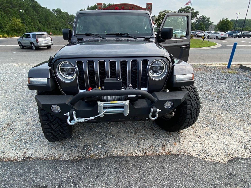 Barricade Trail Force HD Front Bumper with 9,500 lb. Winch (20-25 Jeep Gladiator JT)