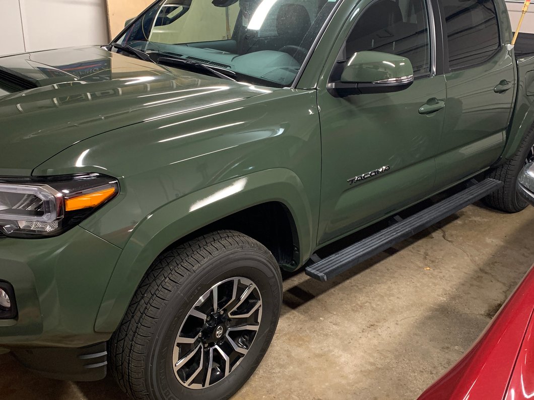 Barricade I4 Aluminum Running Boards (05-23 Tacoma Double Cab)