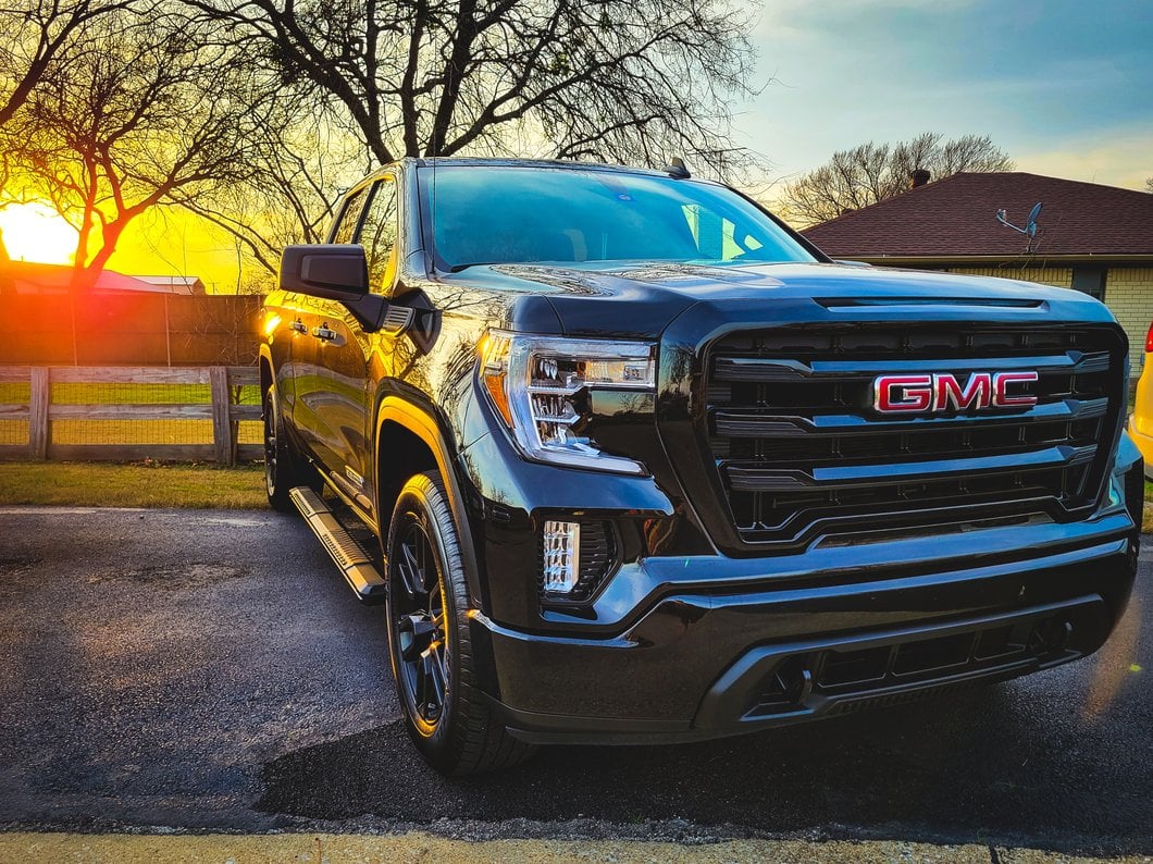 Barricade Saber 5-Inch Aluminum Side Step Bars; Black Cover Plates (19-25 Sierra 1500 Double Cab)