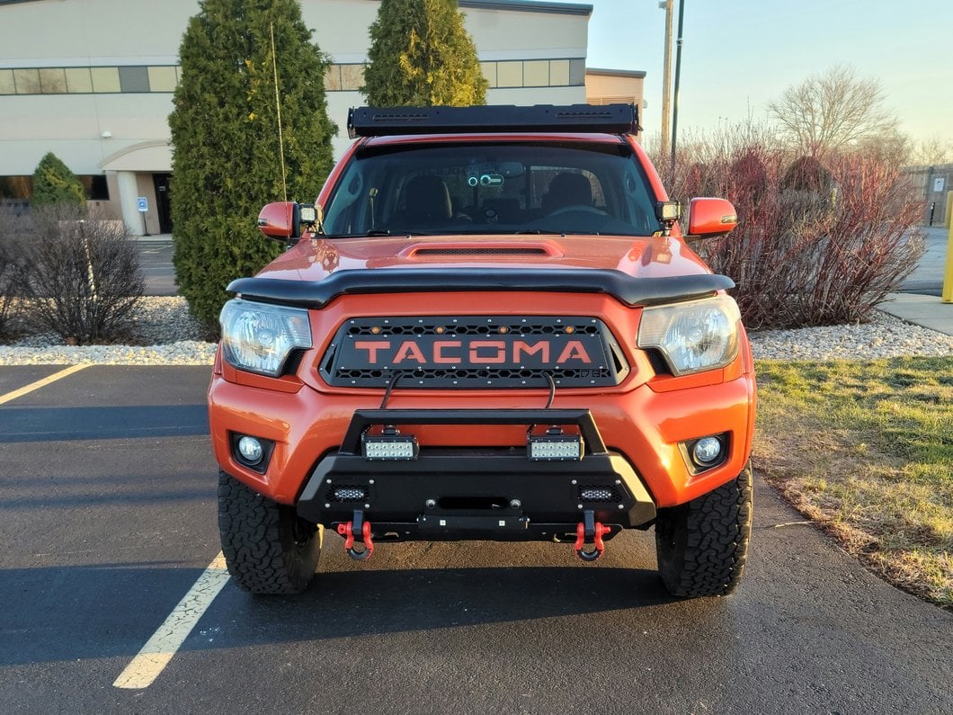 Barricade HD Stubby Front Bumper with Winch Mount (12-15 Tacoma)