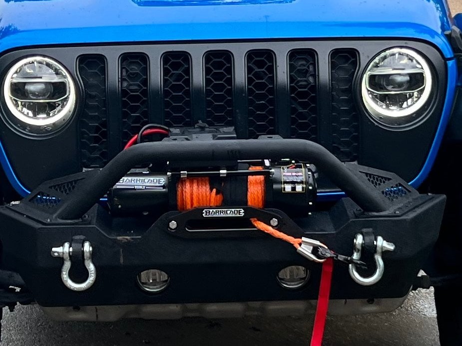 Barricade 9,500 lb. Winch with Synthetic Rope and Wireless Control (Universal; Some Adaptation May Be Required)