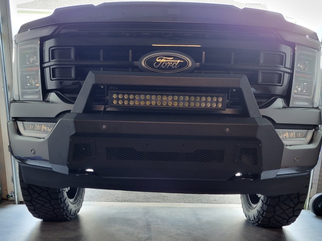 Barricade HD Stubby Front Bumper with 20-Inch LED Light Bar (21-23 F-150, Excluding Raptor)