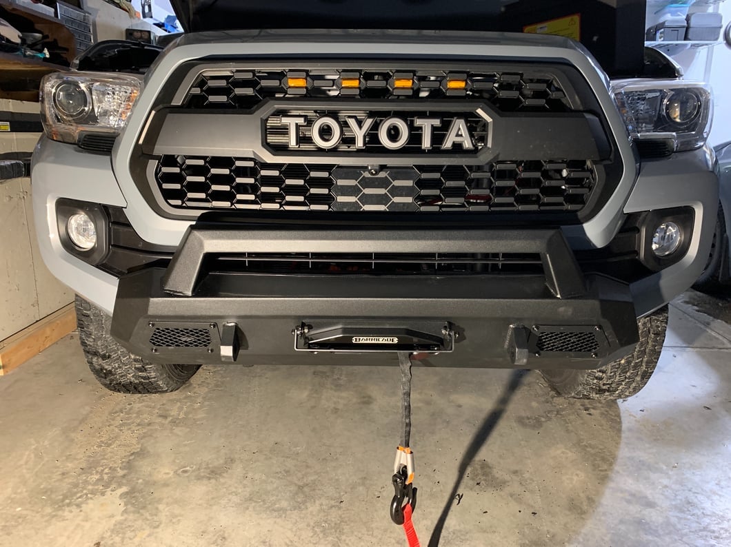 Barricade HD Stubby Front Bumper with Winch Mount and 20-Inch Single Row LED Light Bar (16-23 Tacoma)