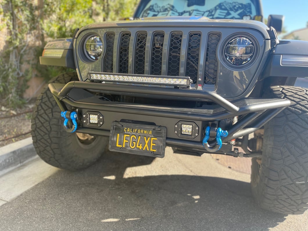 Barricade Trail Runner Front Bumper with LED Fog Lights (18-25 Jeep Wrangler JL)
