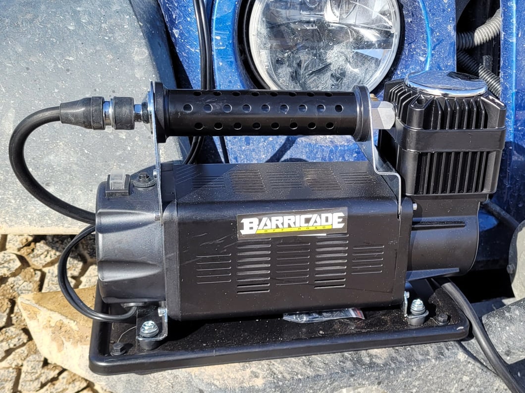 Barricade 12V Air Compressor; 150 PSI
