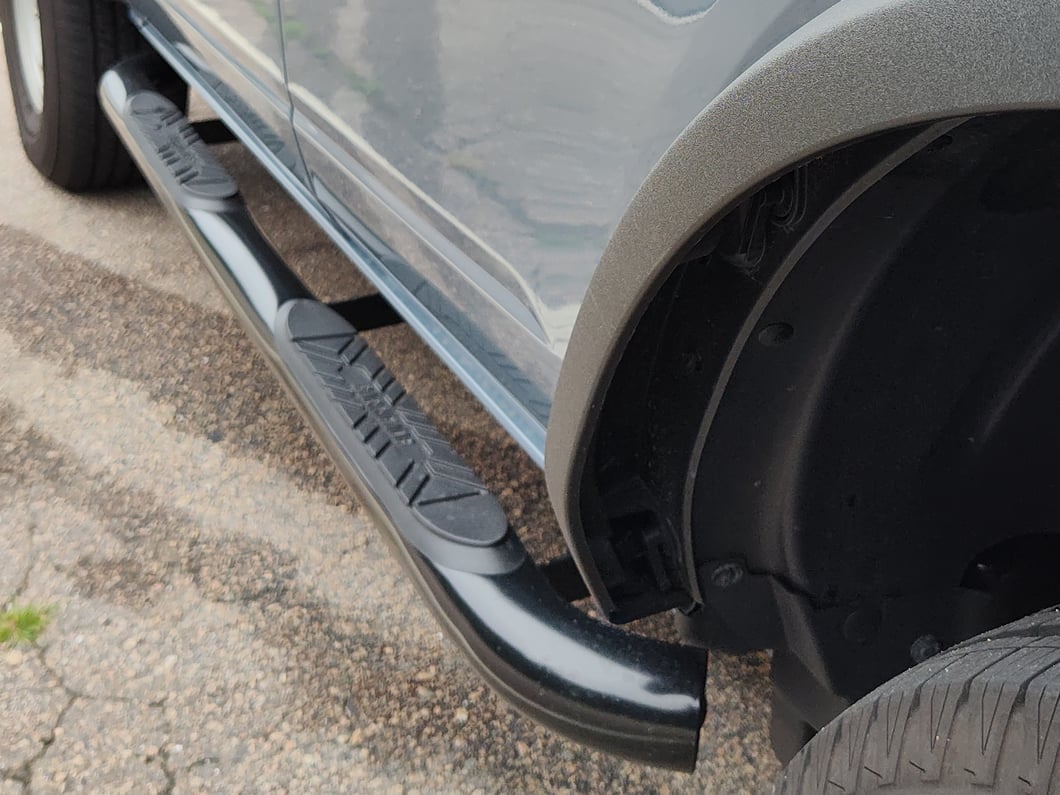 Barricade 3-Inch Side Step Bars; Black (21-25 Bronco 4-Door)