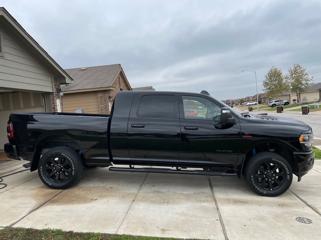 Barricade 5-Inch Oval Bent End Side Step Bars; Gloss Black (10-24 RAM 2500 Mega Cab)