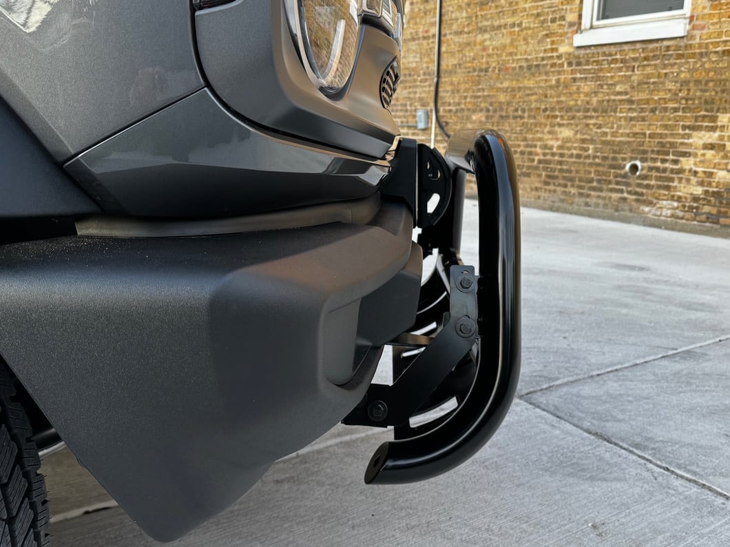 Barricade 3.50-Inch Oval Bull Bar with Formed Skid Plate (21-25 Bronco)