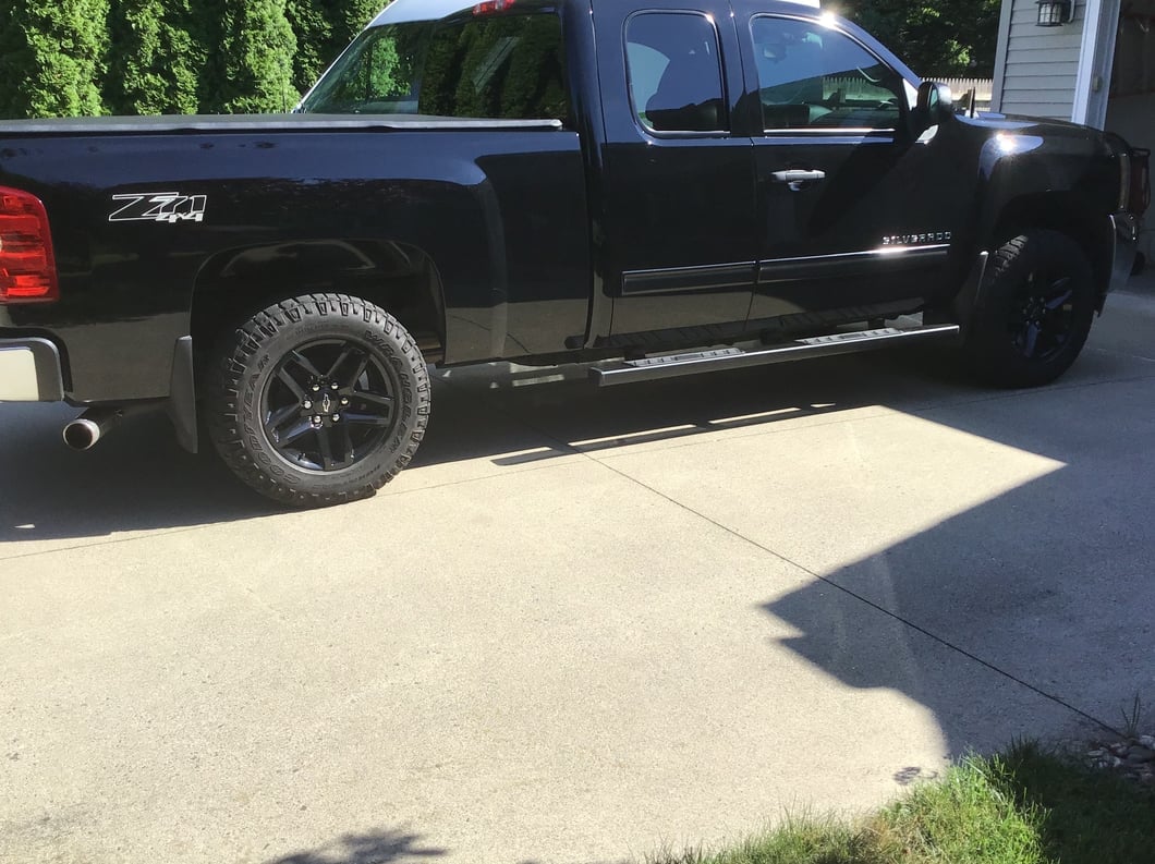 Barricade T4 Side Step Bars; Rocker Mount; Black (07-13 Silverado 1500 Extended Cab, Crew Cab)