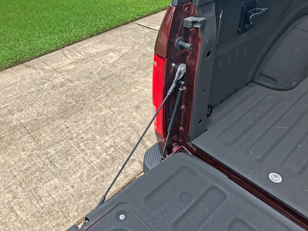 Barricade Tailgate Assist (15-25 F-150)