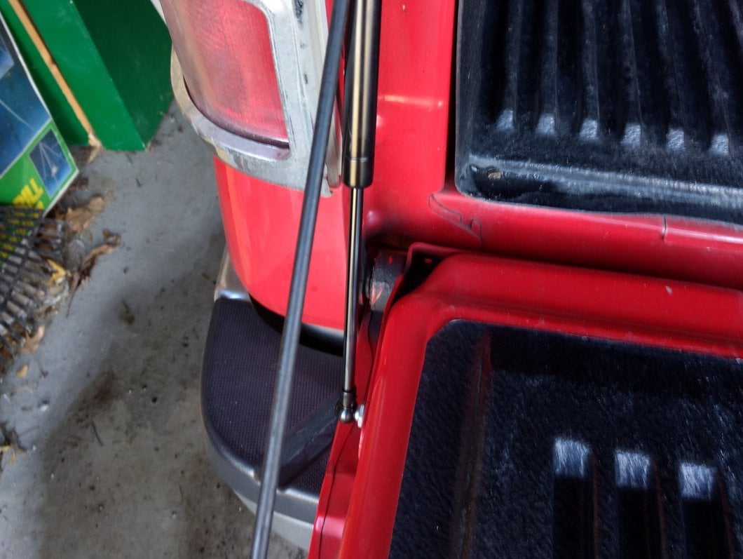 Barricade Tailgate Assist (04-14 F-150)