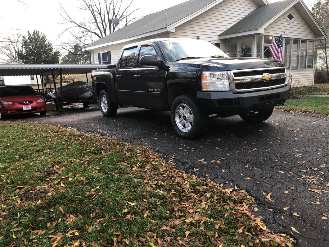 Barricade Extreme HD Front Bumper with LED Fog Lights (07-13 Silverado 1500)