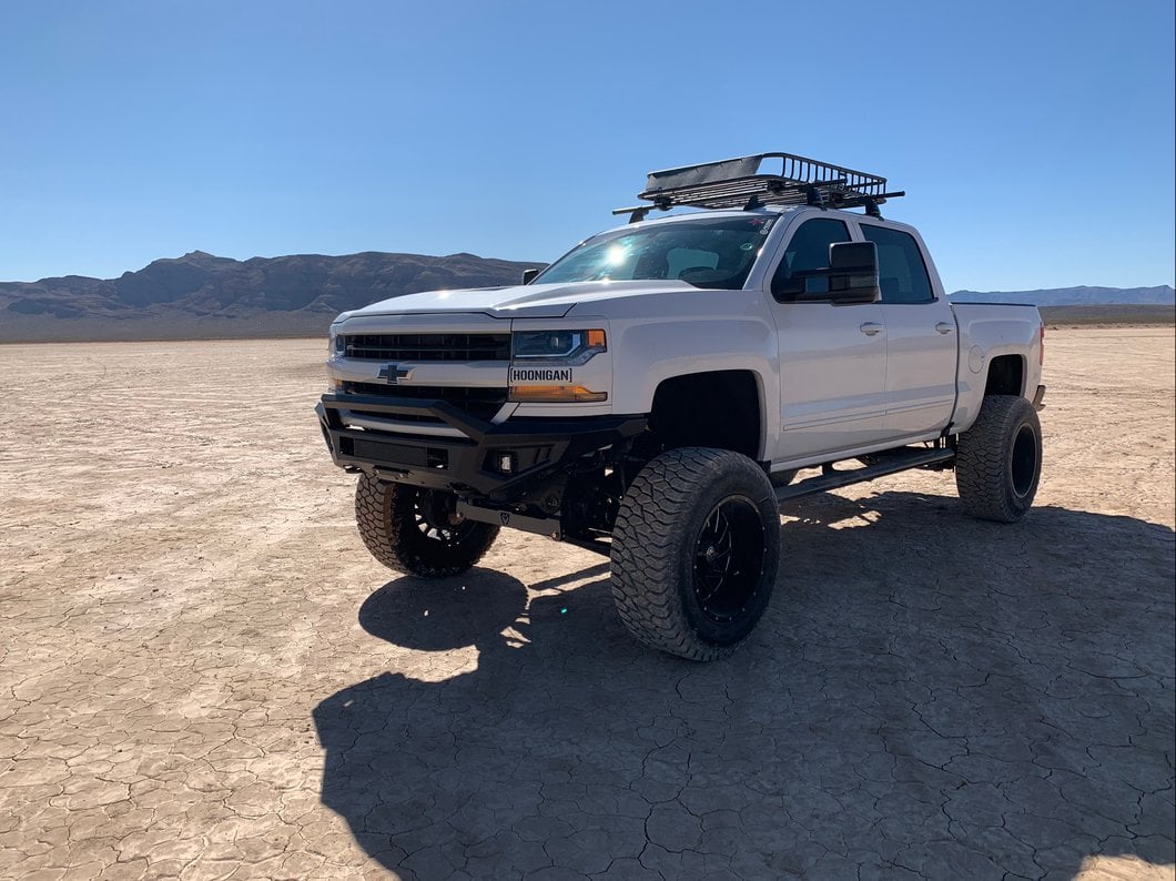Barricade HD Off-Road Front Bumper with LED Fog Lights (16-18 Silverado 1500)