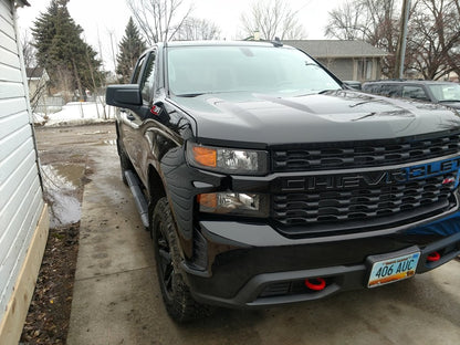 Barricade Saber 5-Inch Aluminum Side Step Bars; Black Cover Plates (19-25 Silverado 1500 Crew Cab)