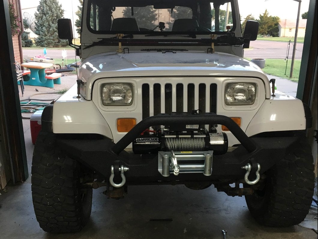 Barricade 9,500 lb. Winch with Wireless Control (Universal; Some Adaptation May Be Required)