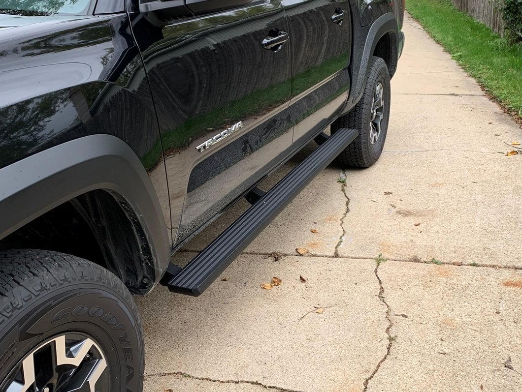 Barricade I4 Aluminum Running Boards (05-23 Tacoma Double Cab)