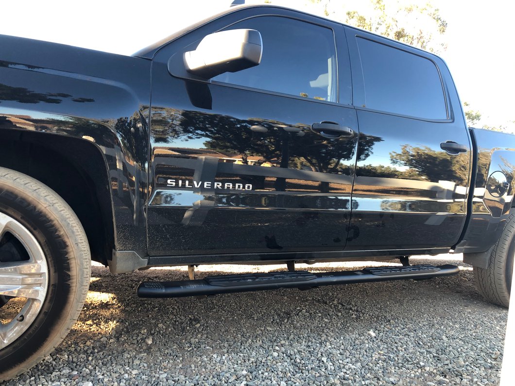 Barricade Pinnacle 4-Inch Oval Bent End Side Step Bars; Rocker Mount; Black (14-18 Silverado 1500 Double Cab, Crew Cab)