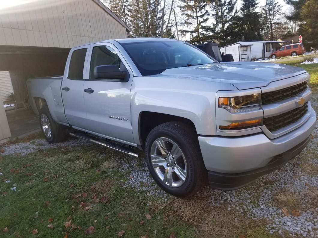 Barricade 4-Inch Flat Oval Running Boards; Stainless Steel (14-18 Silverado 1500 Double Cab)